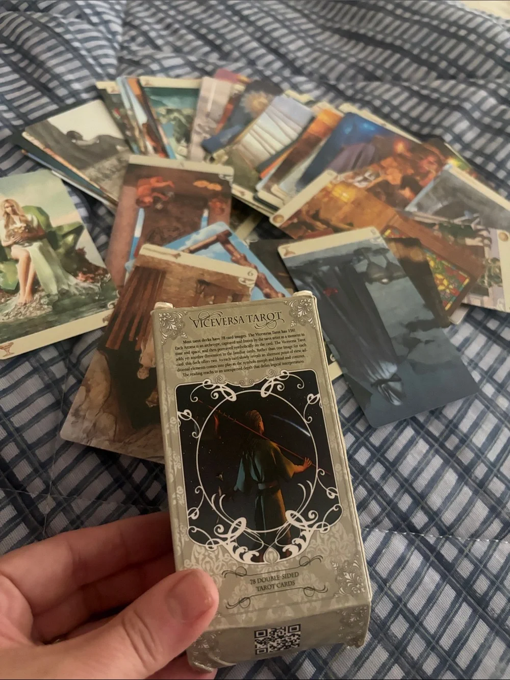 Vice-Versa Tarot: A 78 card